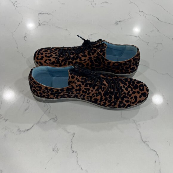 Cloud Footwear Women's Aika Fashion Sneaker Leopard print Size 41/10 US - Picture 2 of 10